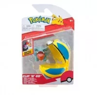 Pokémon Clip and Go Gible and Qiuck Ball