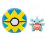 Pokémon hračka Clip and Go - Gible + PokéBall