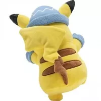 Pikachu v zimnej čiapke 20 cm vzadu