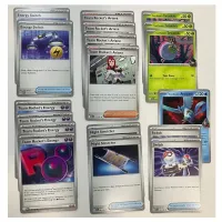 Karty z balíčka Pokémon Team Rockets Mewtwo ex League Battle Deck